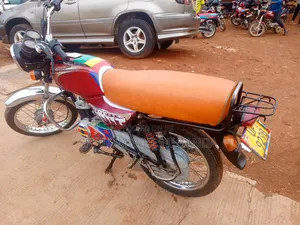 Bajaj Boxer 2023 Red