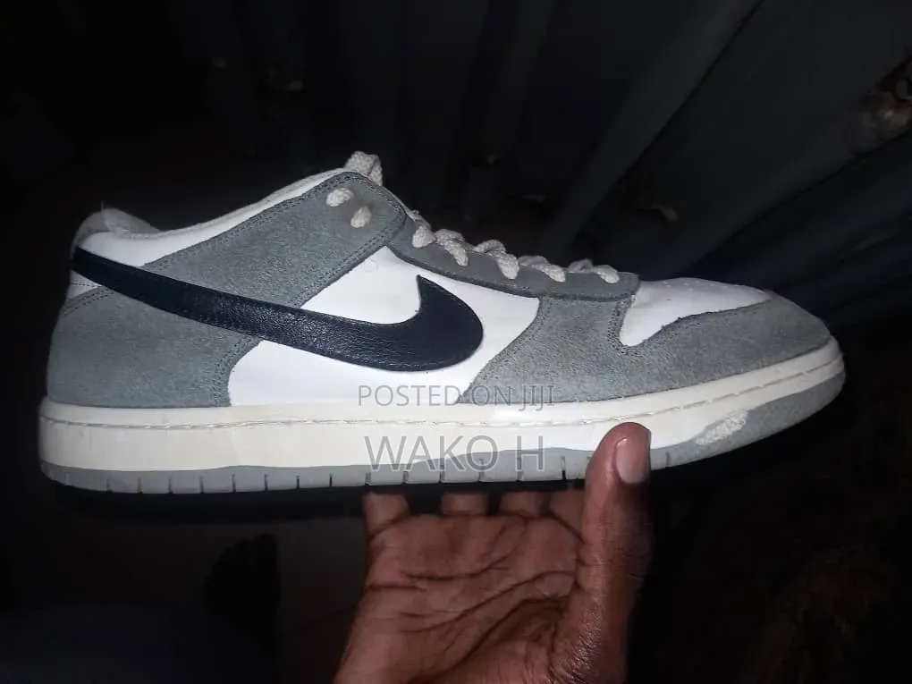 Nike Sneaker