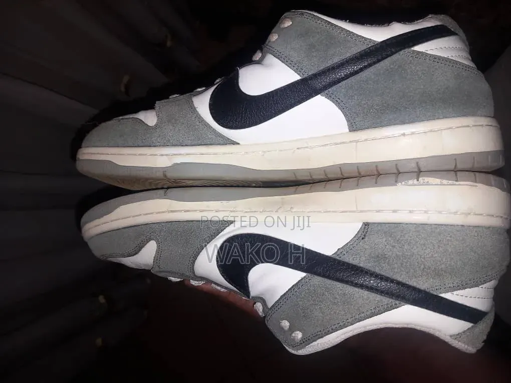 Nike Sneaker
