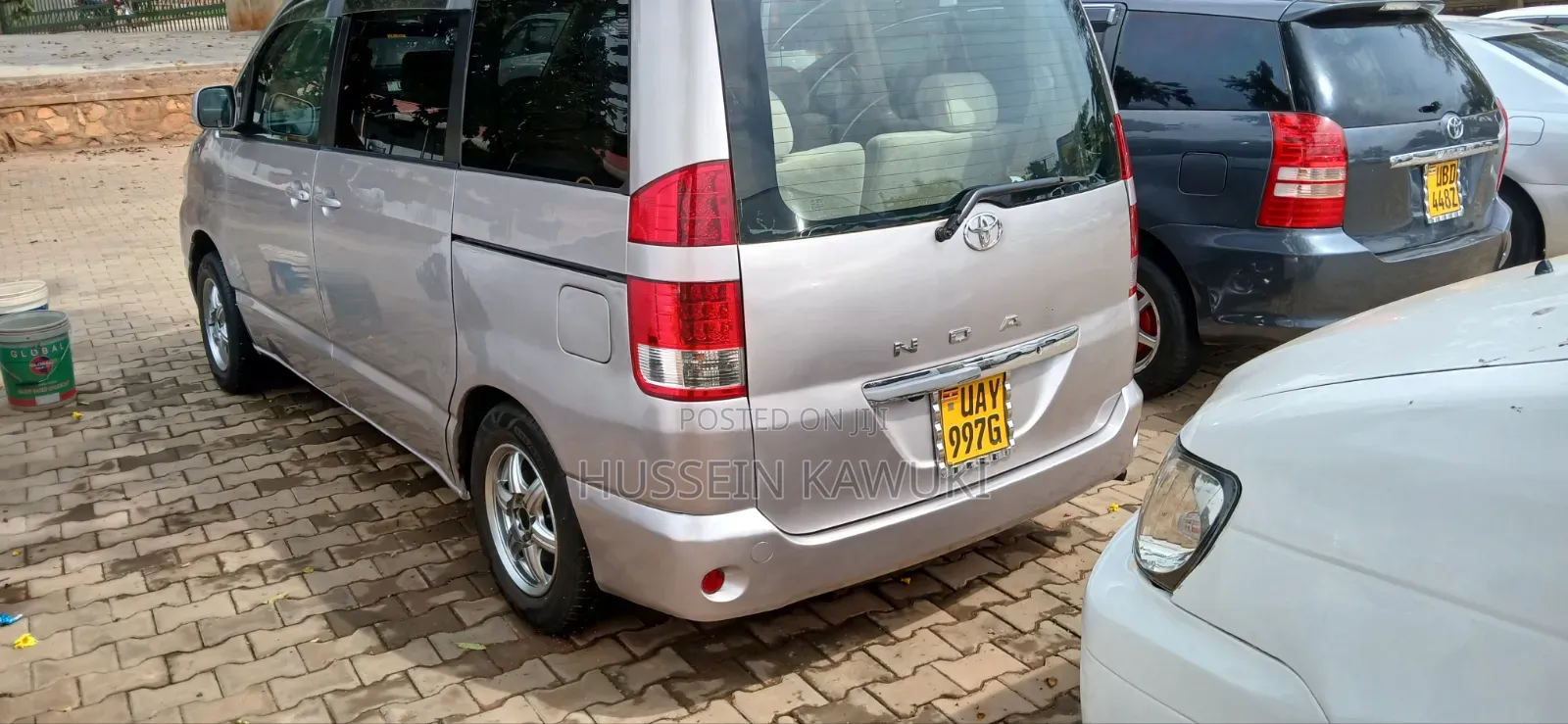 Toyota Noah 2005 Gray