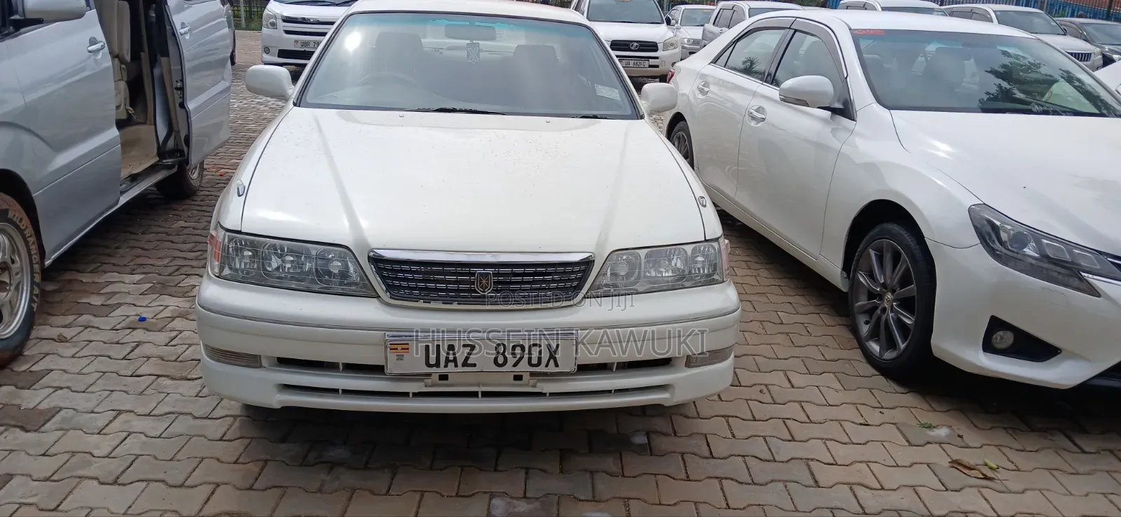 Toyota Mark II 2000 White
