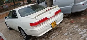 Toyota Mark II 2000 White