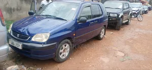 Toyota Raum 2000 Blue