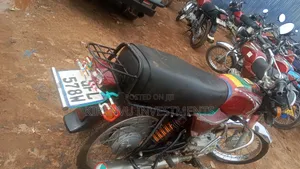 Bajaj Boxer 100 2020 Red