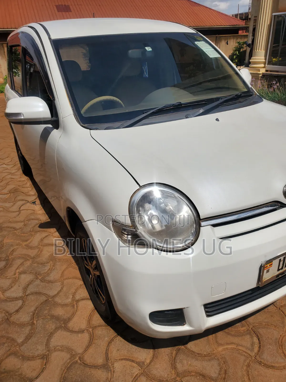 Toyota Sienta 1.5 FWD 2009 White