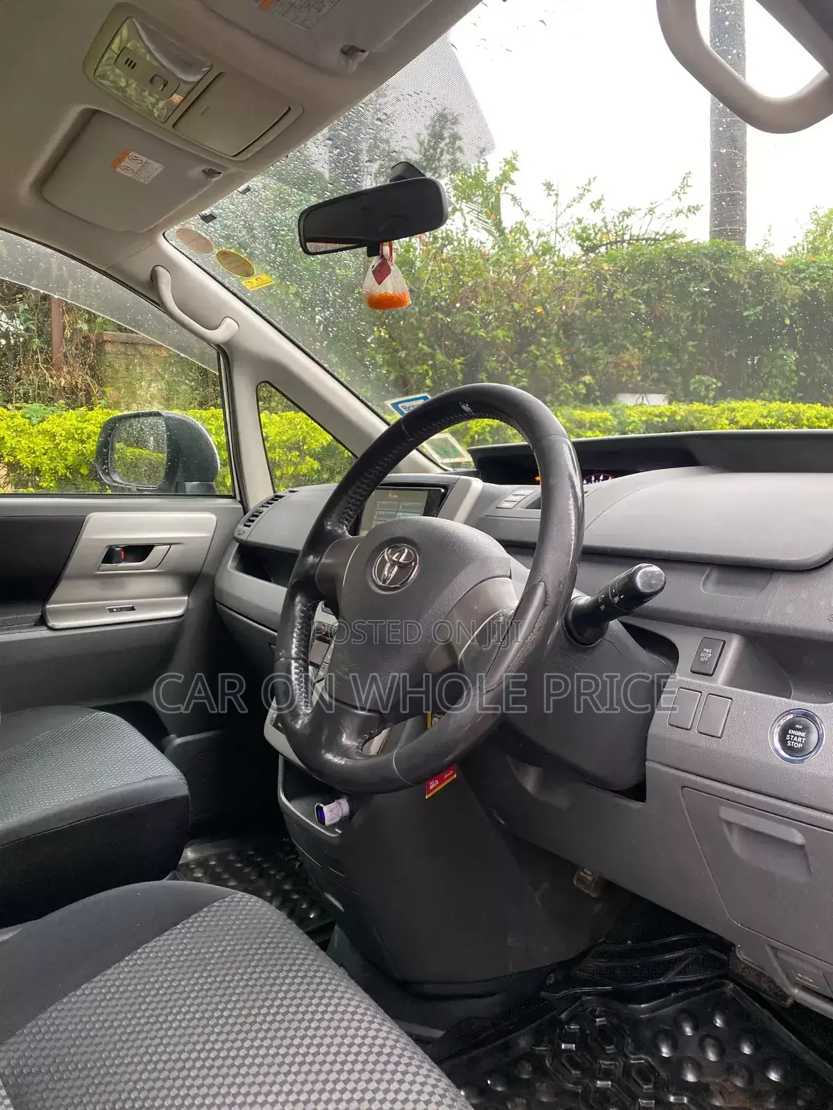 Toyota Noah 2008 White