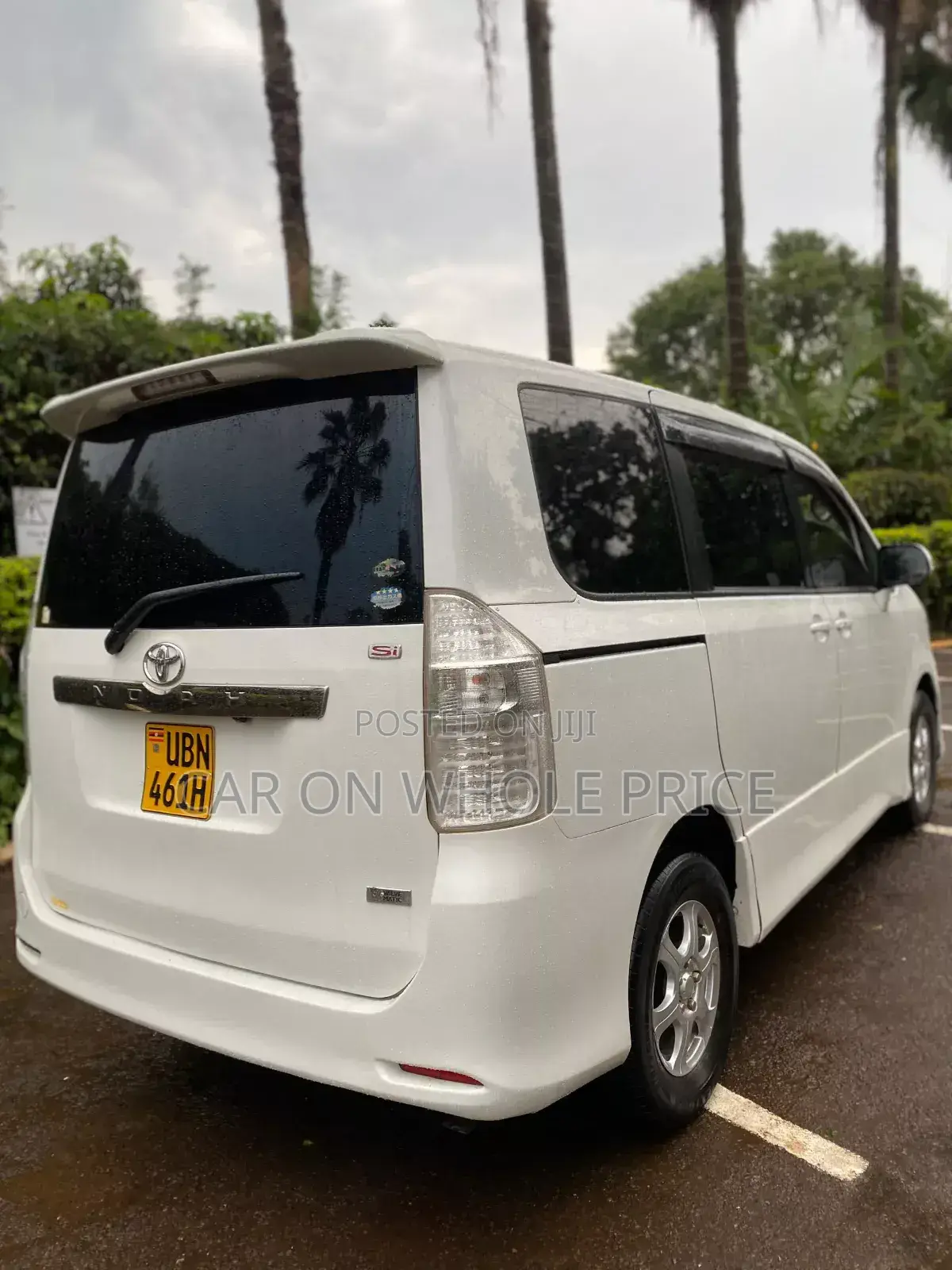 Toyota Noah 2008 White