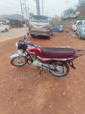 Bajaj CT 125X 2021 Red