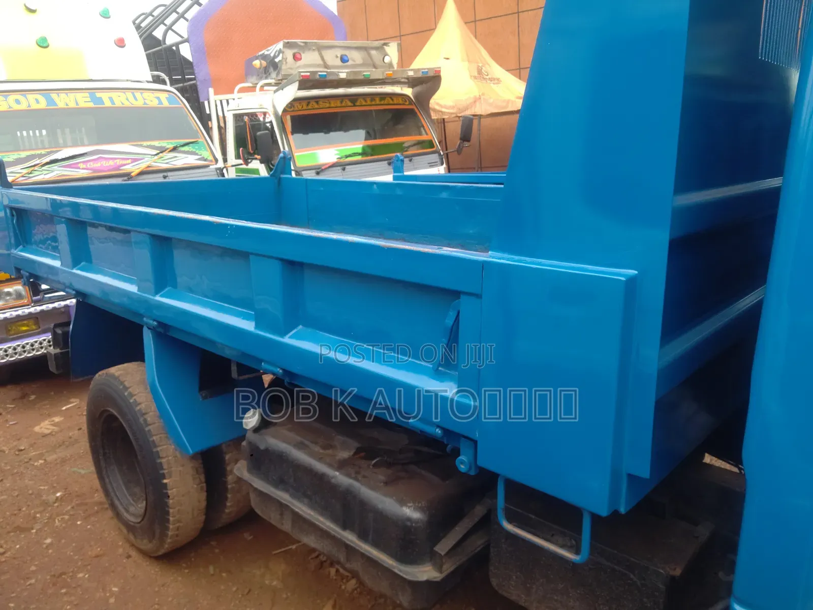 Canter Tipper 33