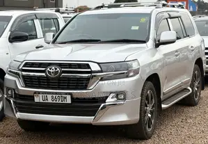 Toyota Land Cruiser 4.5 V8 TD GX-R 2011 Silver
