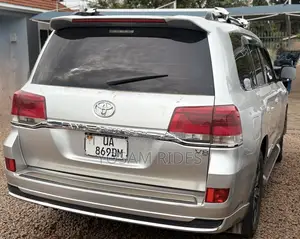 Toyota Land Cruiser 4.5 V8 TD GX-R 2011 Silver