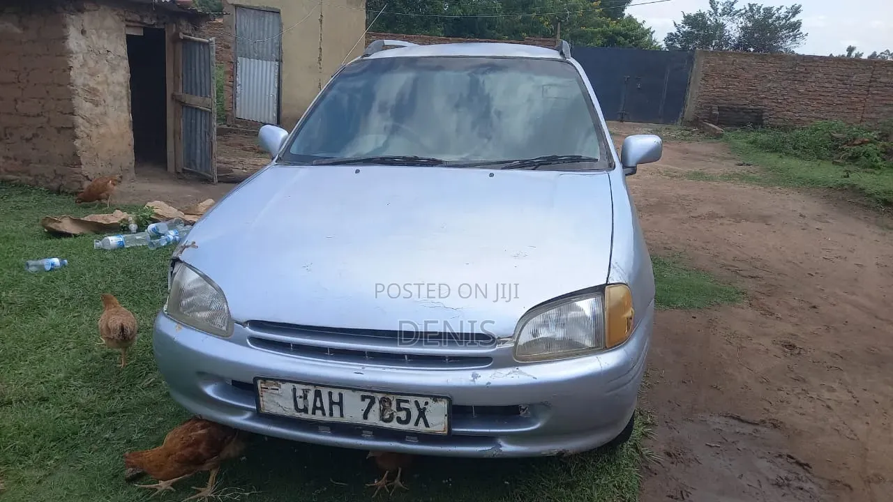 Toyota Starlet 1997 Silver