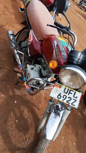 Bajaj Boxer 100 2020 Red