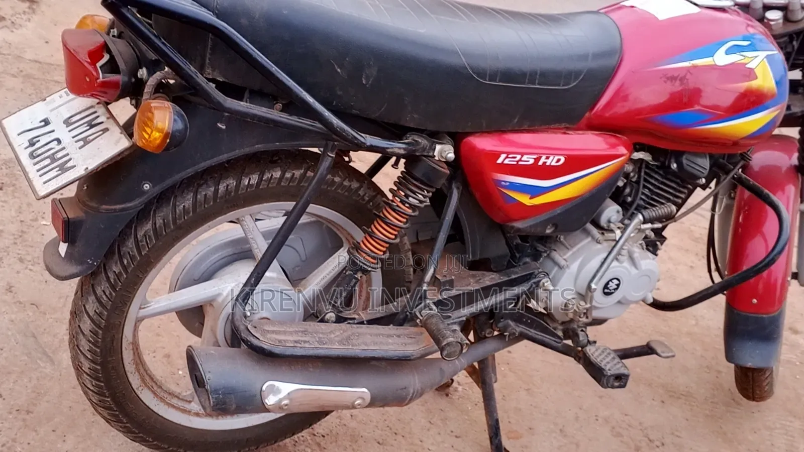 Bajaj Boxer 125 2022 Red