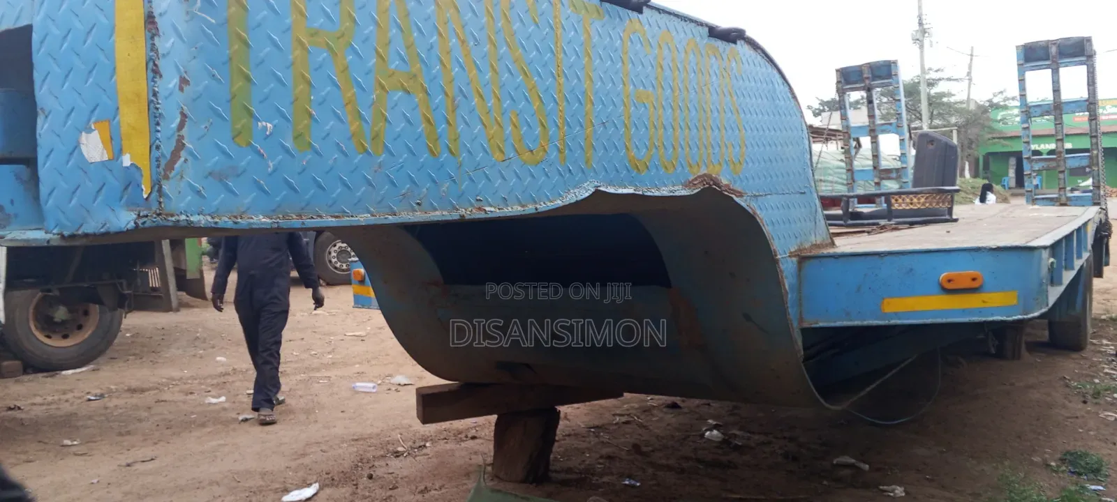 Low Bed Machine Trailer