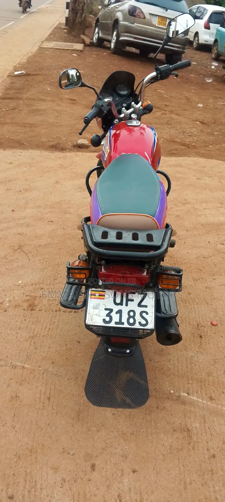 Bajaj Boxer 125 2023 Red