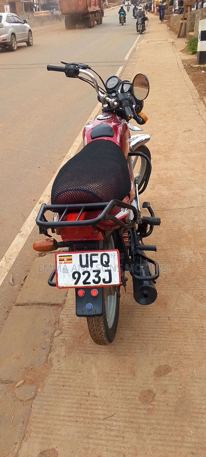 Bajaj CT 110X 2023 Red