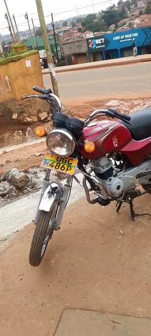 Bajaj Boxer 100 2024 Red