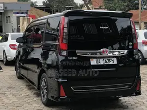 Toyota Noah 2016 Black