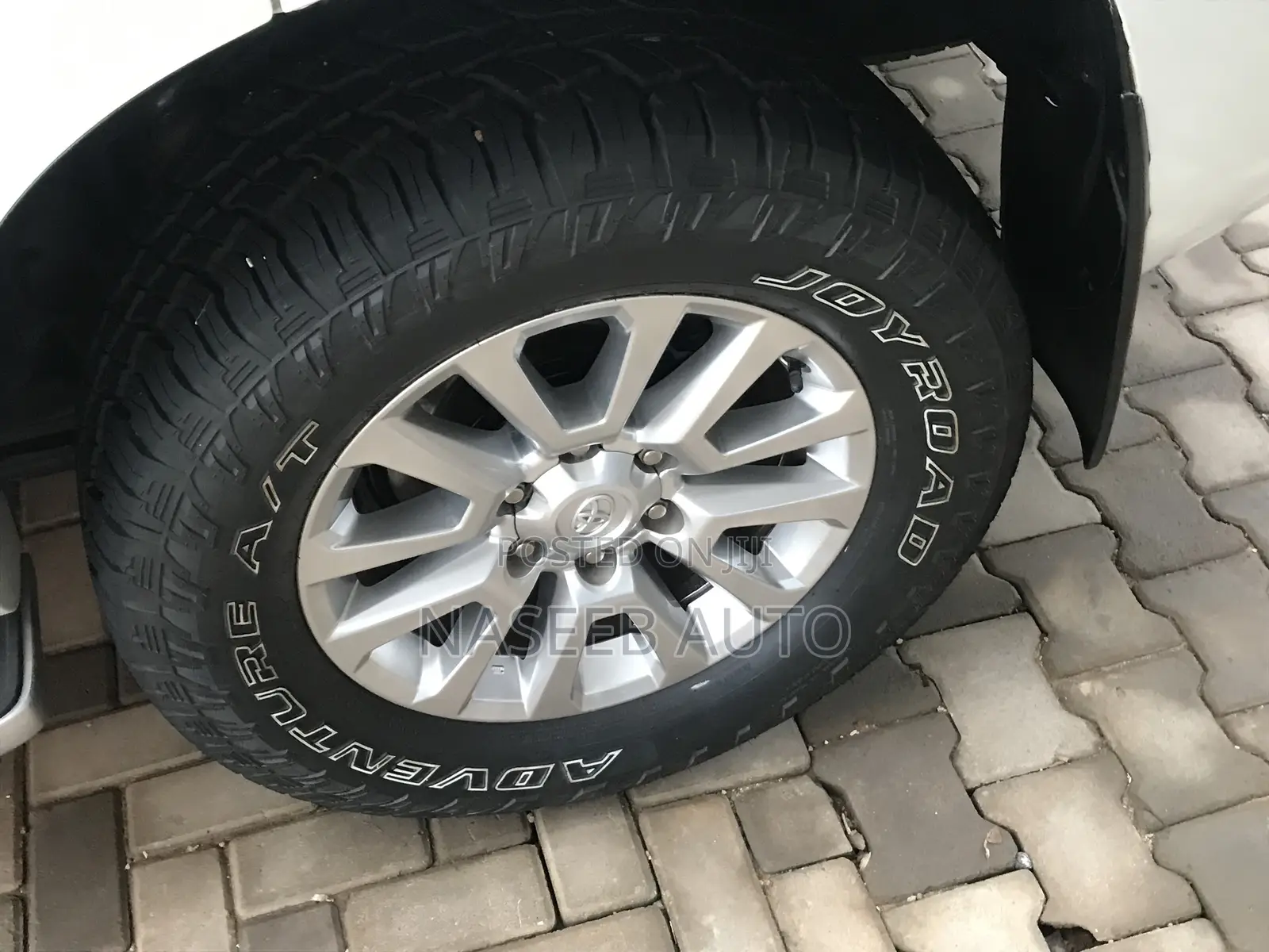 Toyota Land Cruiser Prado 2016 White