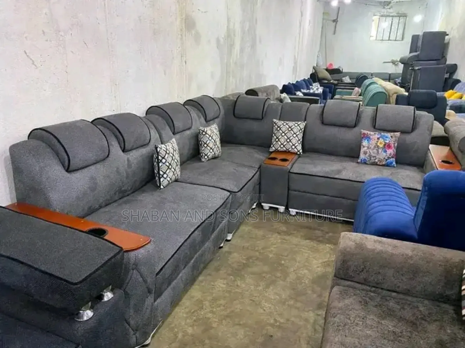 Five Seater in Bean Style Call Us On