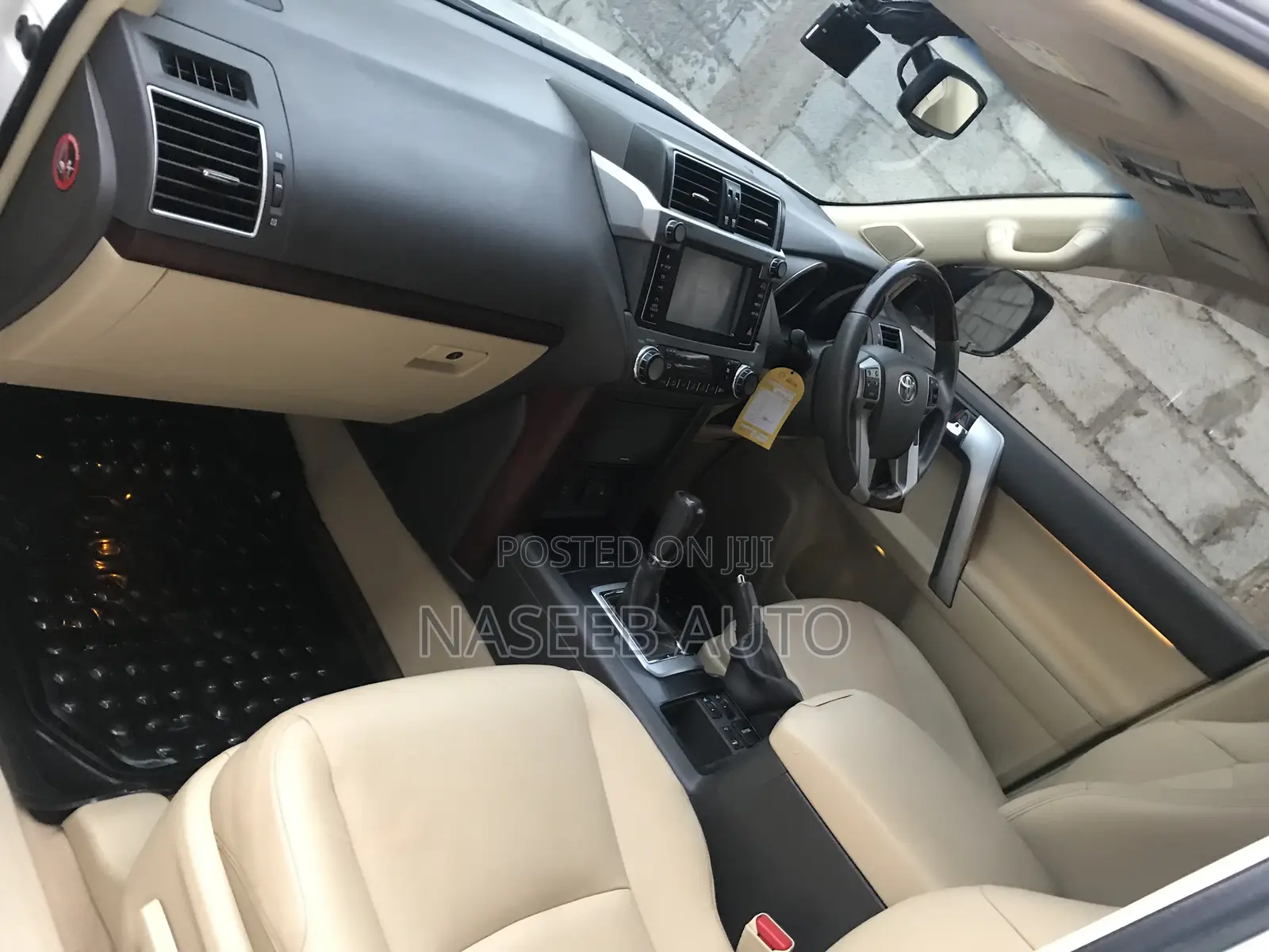 Toyota Land Cruiser Prado 2016 White