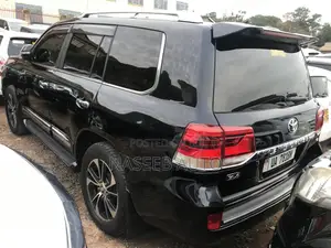 Toyota Land Cruiser Prado 2014 Black