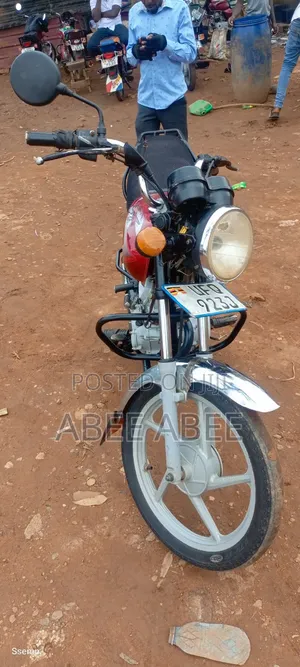 Bajaj CT 125X 2024 Red