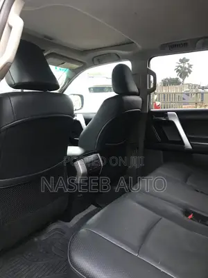 Toyota Land Cruiser Prado 2014 Gray