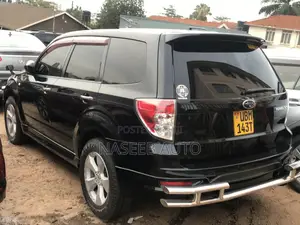 Subaru Forester 2010 Black
