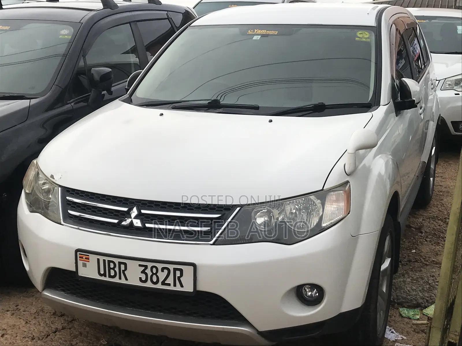 Mitsubishi Outlander 2010 White