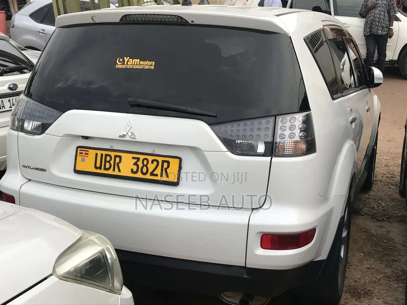 Mitsubishi Outlander 2010 White