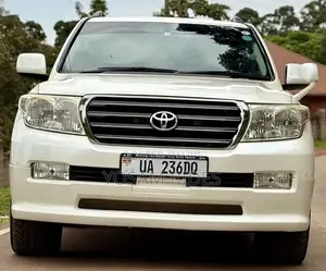Toyota Land Cruiser 4.6 V8 ZX 2010 White