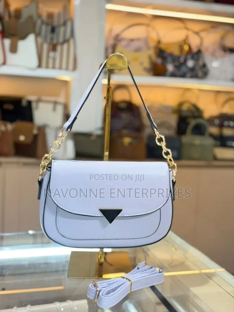 Women’s Structured Flap Handbag With Gold Chain Strap