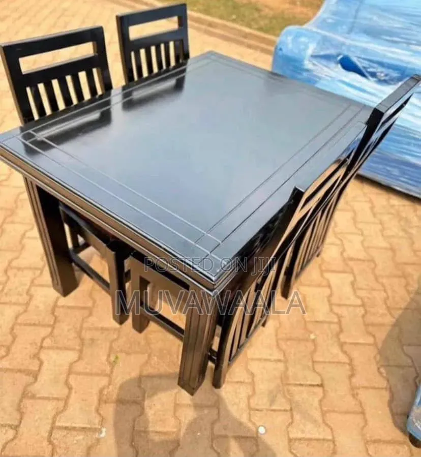 Drogo Dining Table