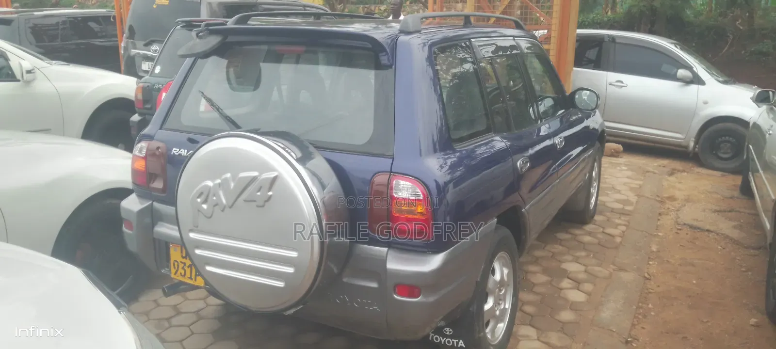 Toyota RAV4 Automatic 2000 Blue
