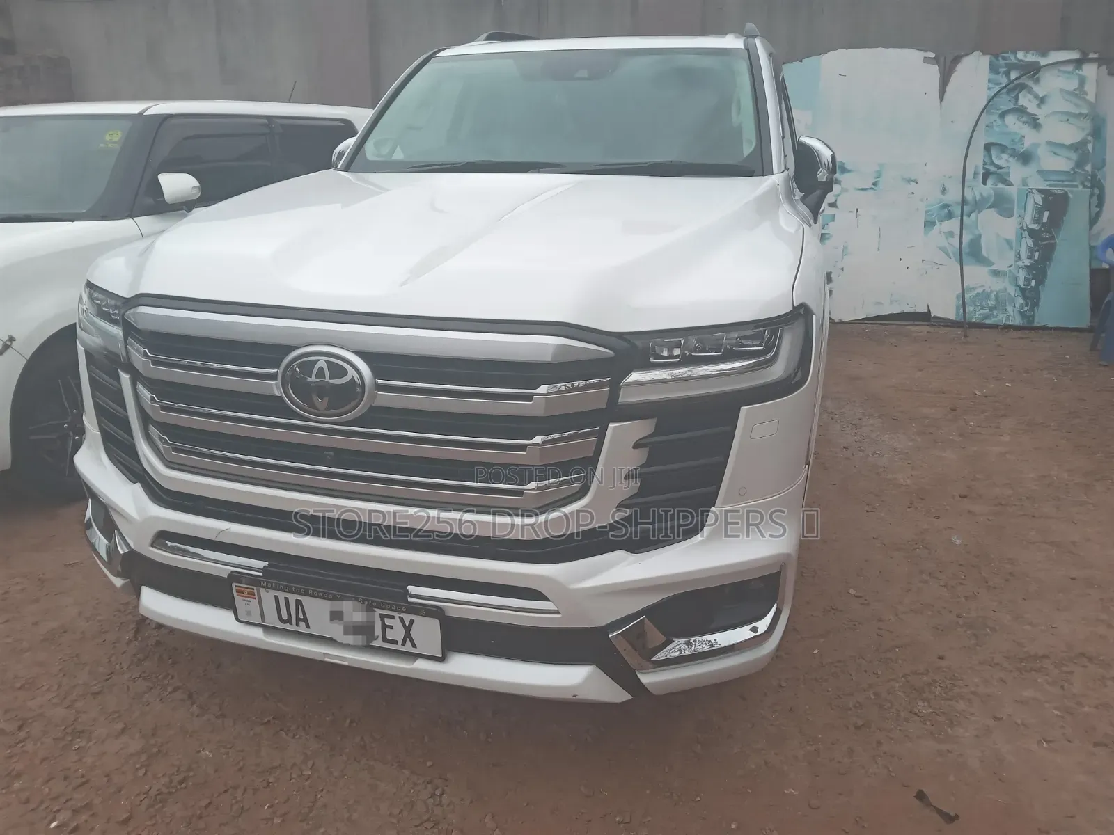 Toyota Land Cruiser LC300 2023 Pearl