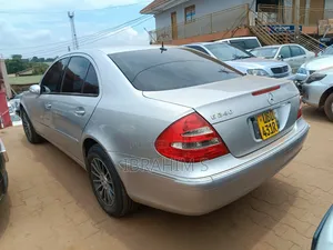 Mercedes-Benz E300 2011 Silver