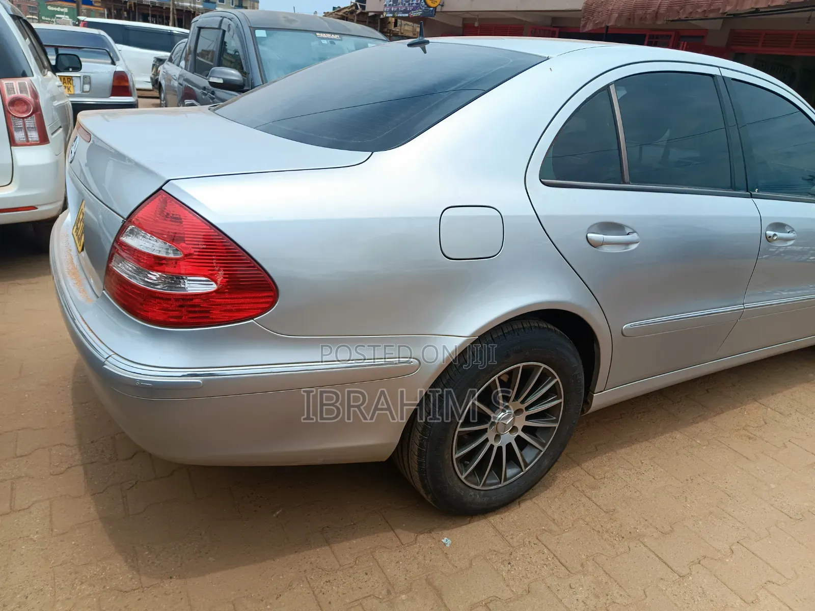 Mercedes-Benz E300 2011 Silver