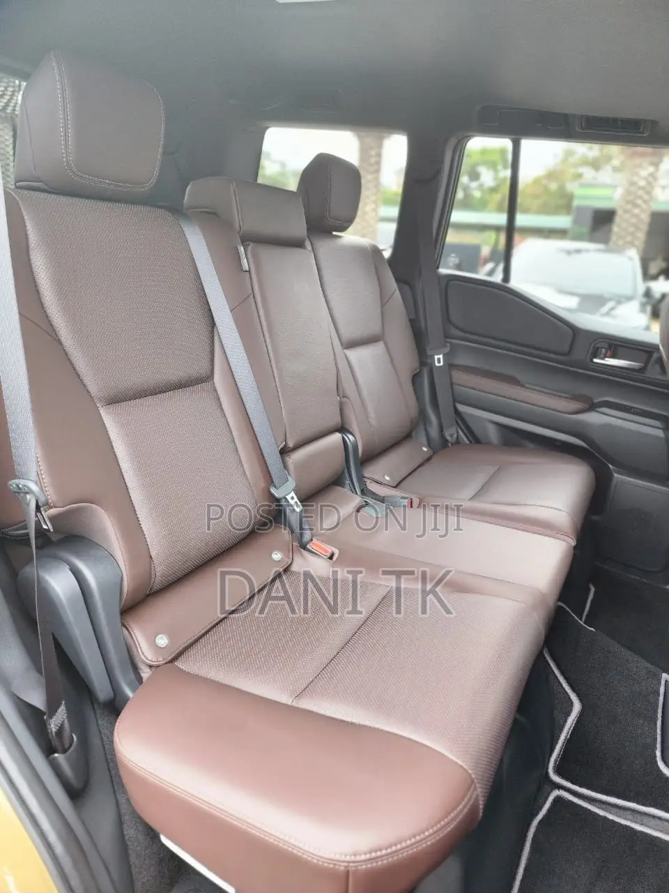 Toyota Land Cruiser Prado 2.8 2025 Gold