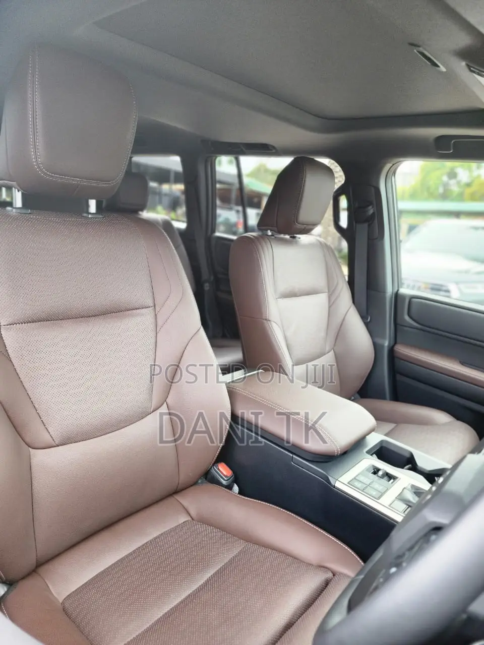 Toyota Land Cruiser Prado 2.8 2025 Gold