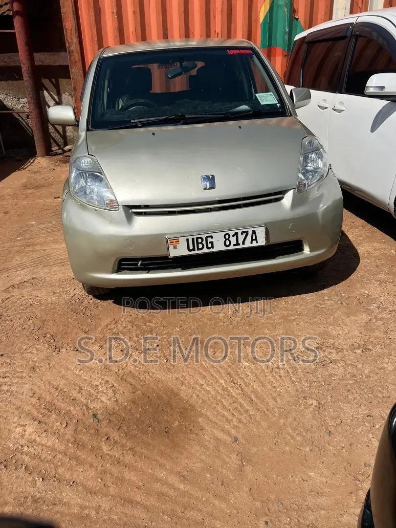 Toyota Passo 1.3 FWD 2007 Gold