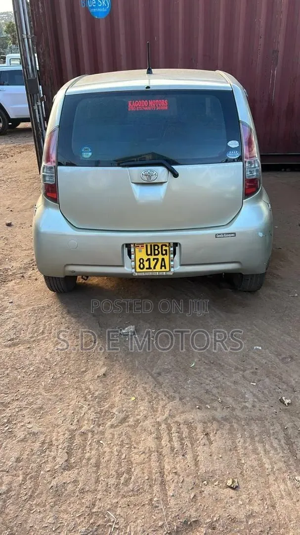 Toyota Passo 1.3 FWD 2007 Gold