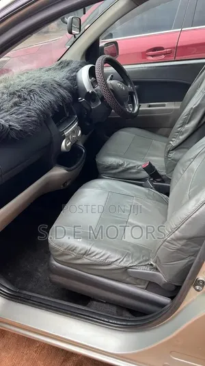 Toyota Passo 1.3 FWD 2007 Gold