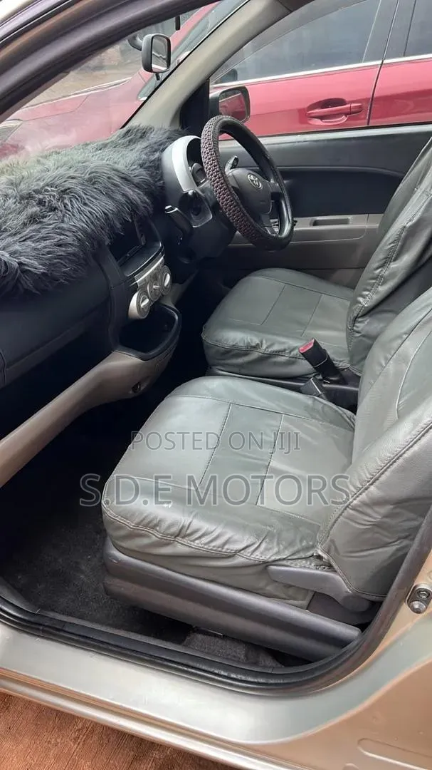 Toyota Passo 1.3 FWD 2007 Gold