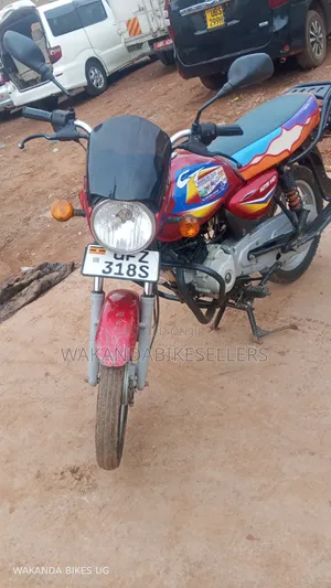 Bajaj Boxer 125 2023 Red