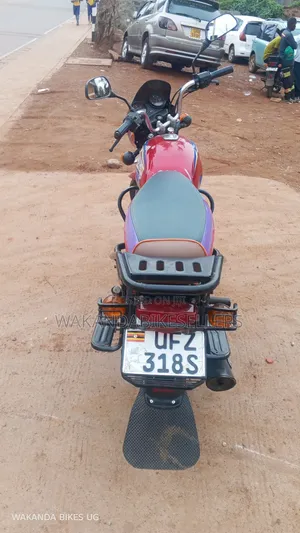 Bajaj Boxer 125 2023 Red
