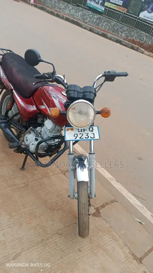 Bajaj CT 125X 2023 Red