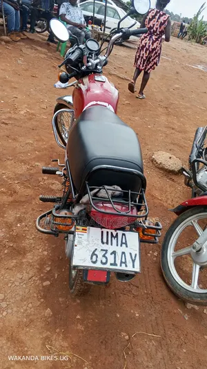 Bajaj Boxer 100 2025 Red