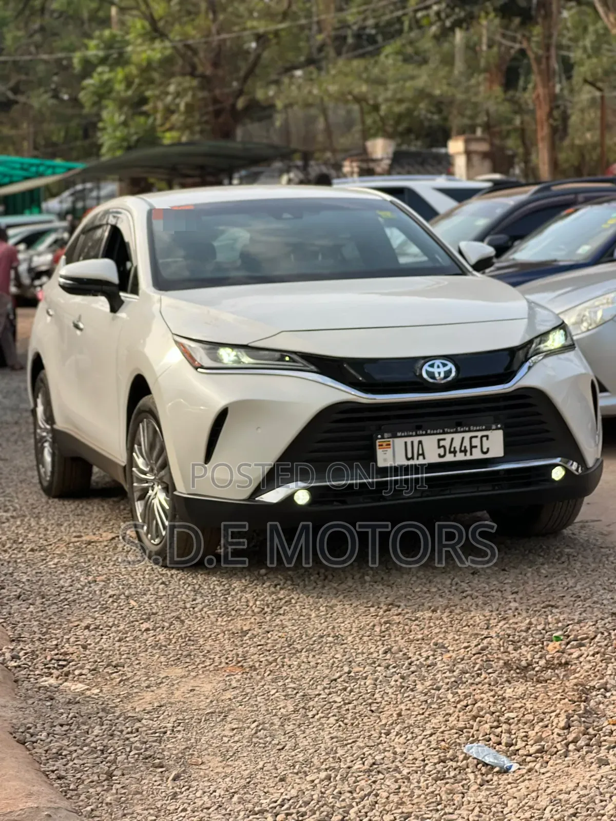 Toyota Harrier 2.0 2020 White